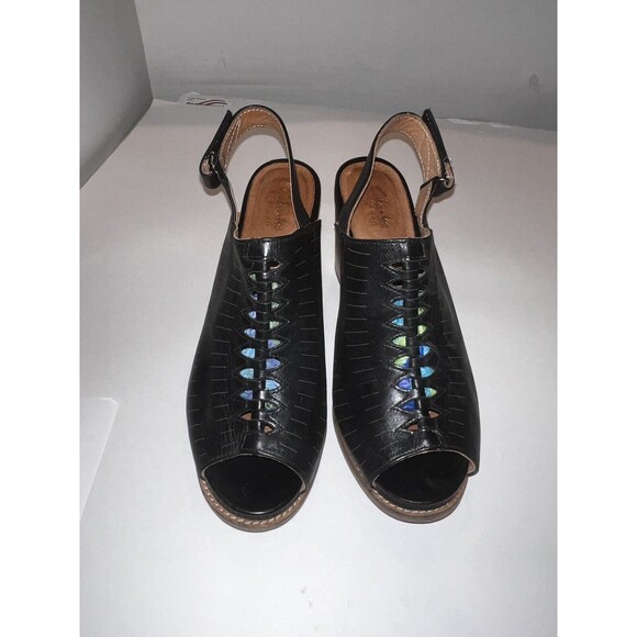 CLARKS Sandals Womens Sz 8.5 Briatta Key Slingback Block Heel Peep Toe New - Picture 2 of 10